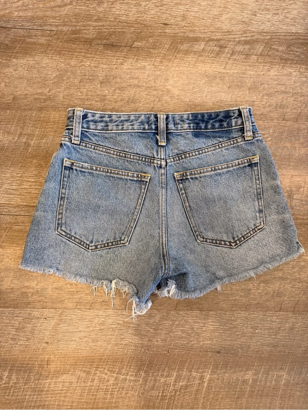 Abercrombie & Fitch Annie High Rise Cut Off Shorts Women’s Size 26 Clean Girl - Picture 4 of 8